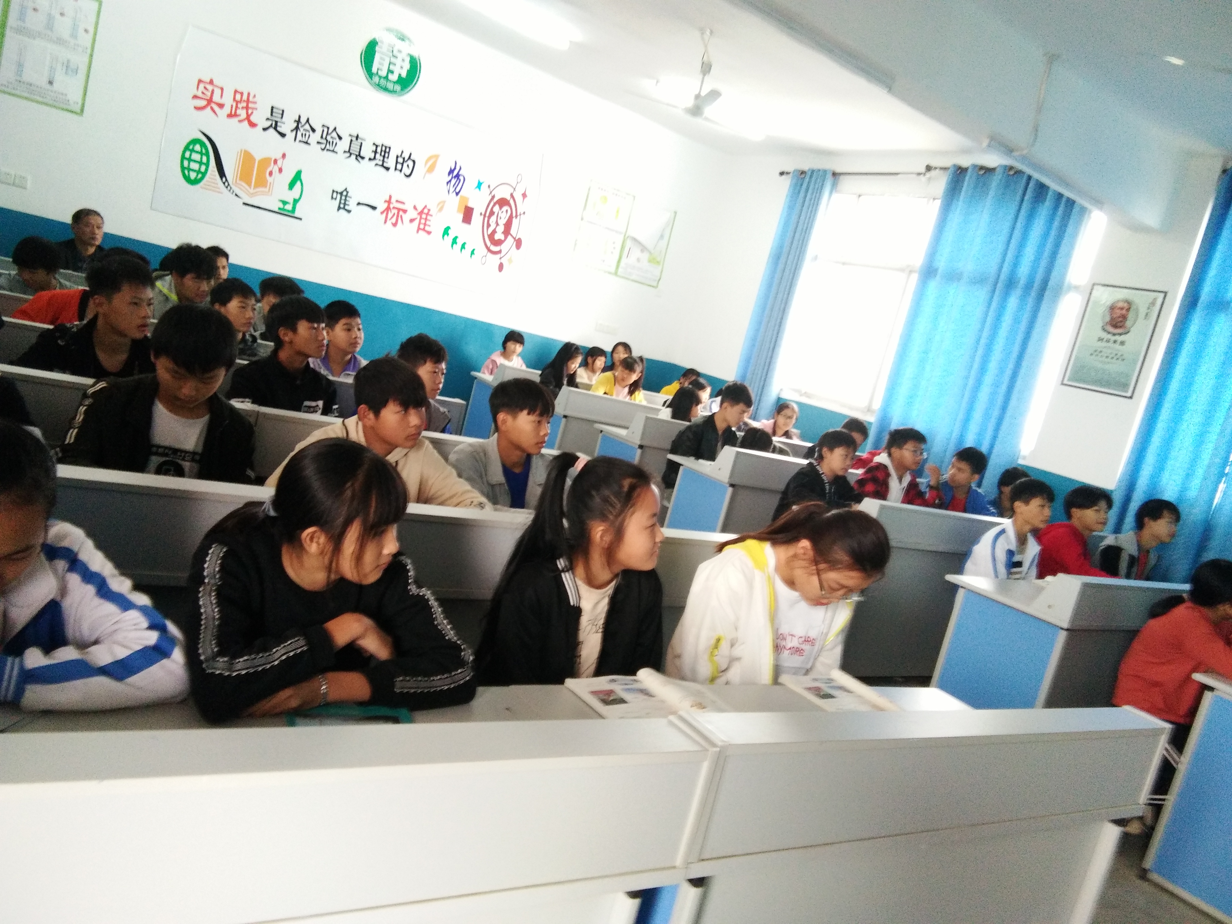 厚植教育强国建设的民生根基（深入学习贯彻习新时代中国特色社会